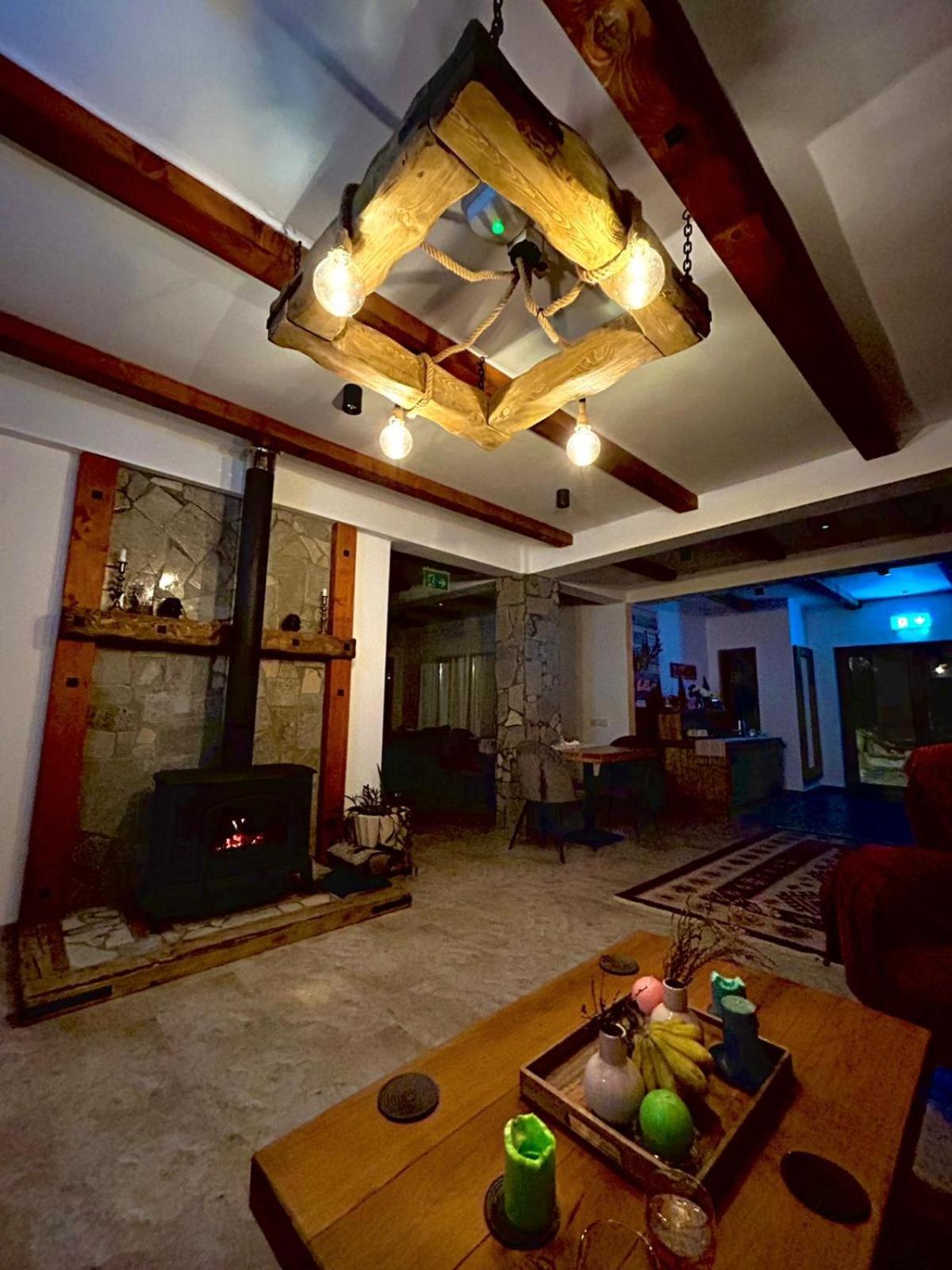 Tiarra Mountain Lodge Belis ภายนอก รูปภาพ