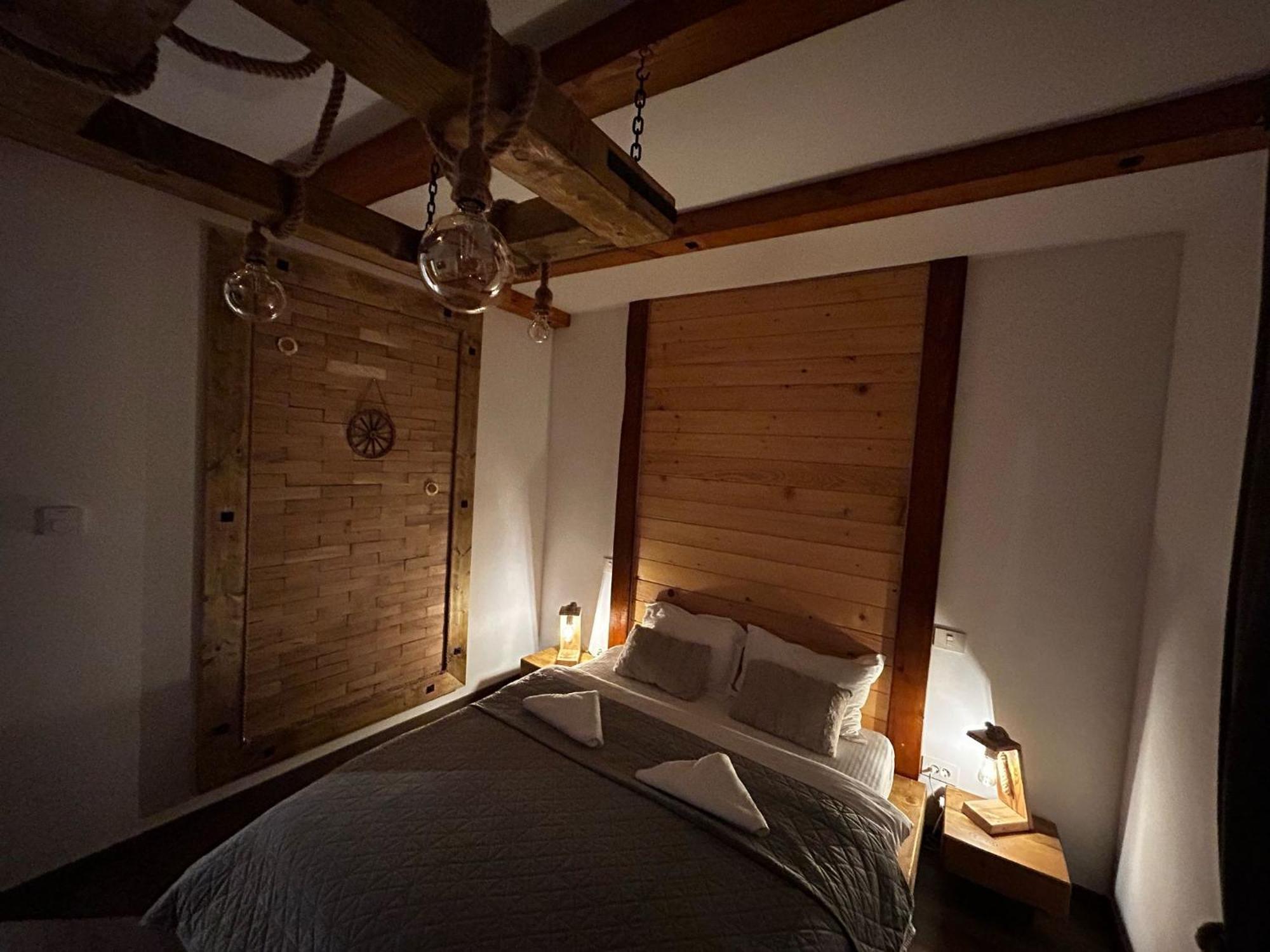 Tiarra Mountain Lodge Belis ภายนอก รูปภาพ